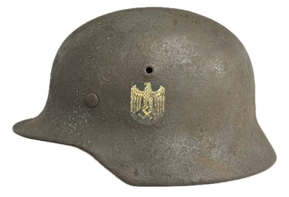 Restored Heer helmet M40