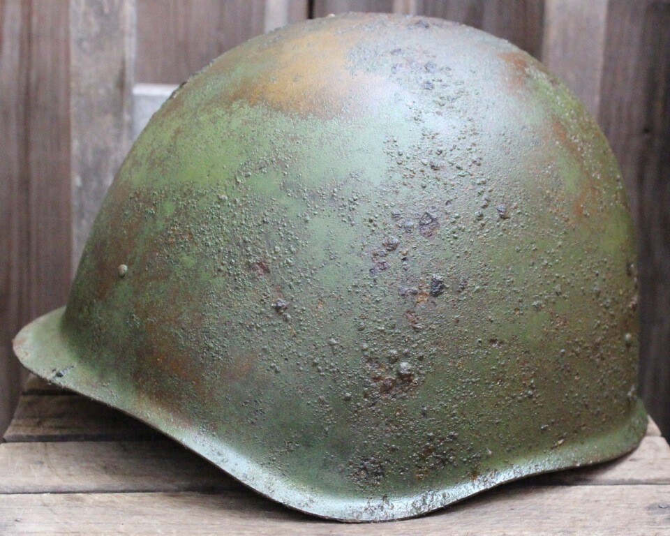 Soviet helmet SSh40 / from Karelia