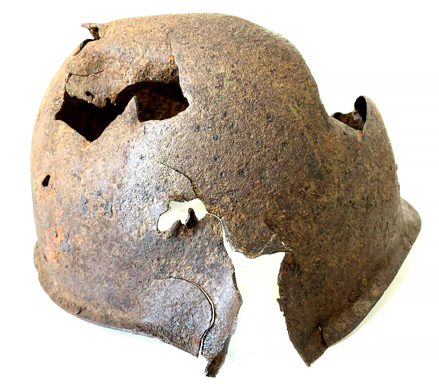 Soviet helmet SSh40 / from Leningrad