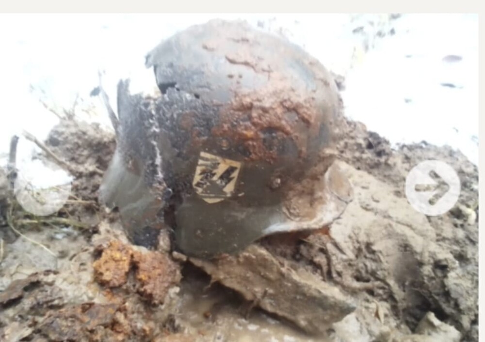 Waffen SS helmet M35 DD / from Karelia