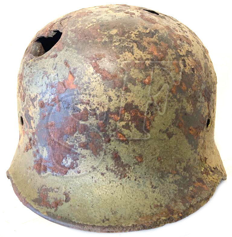 Wehrmacht helmet M35 / from Stalingrad