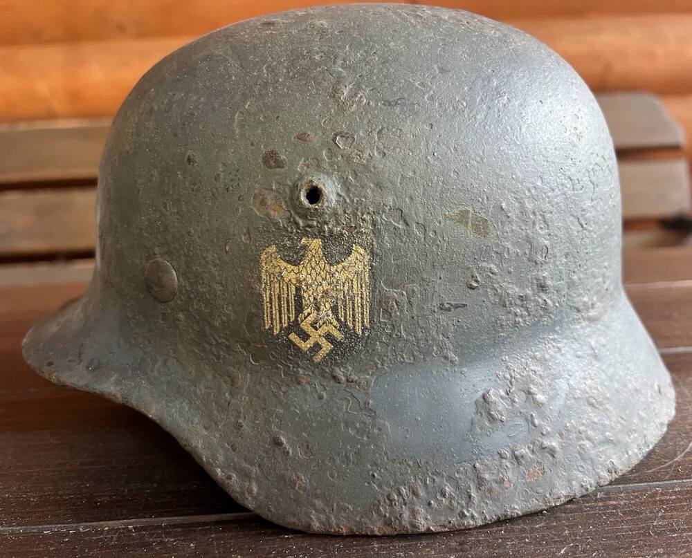 Wehrmacht helmet M35 DD / from Novgorod