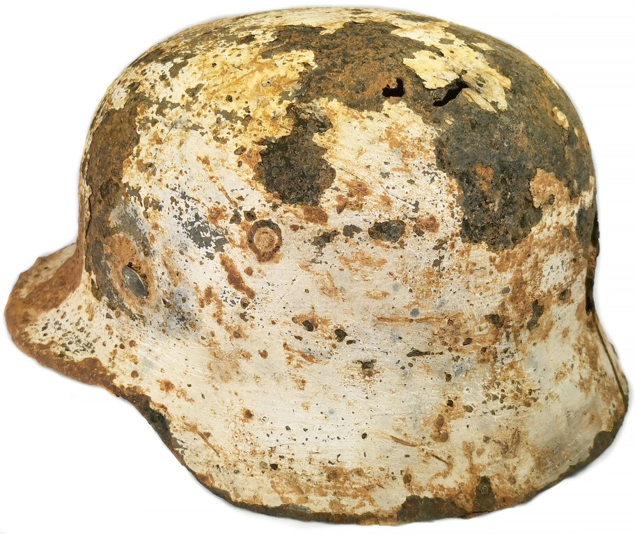 Winter camo German helmet M35 / from Stalingrad