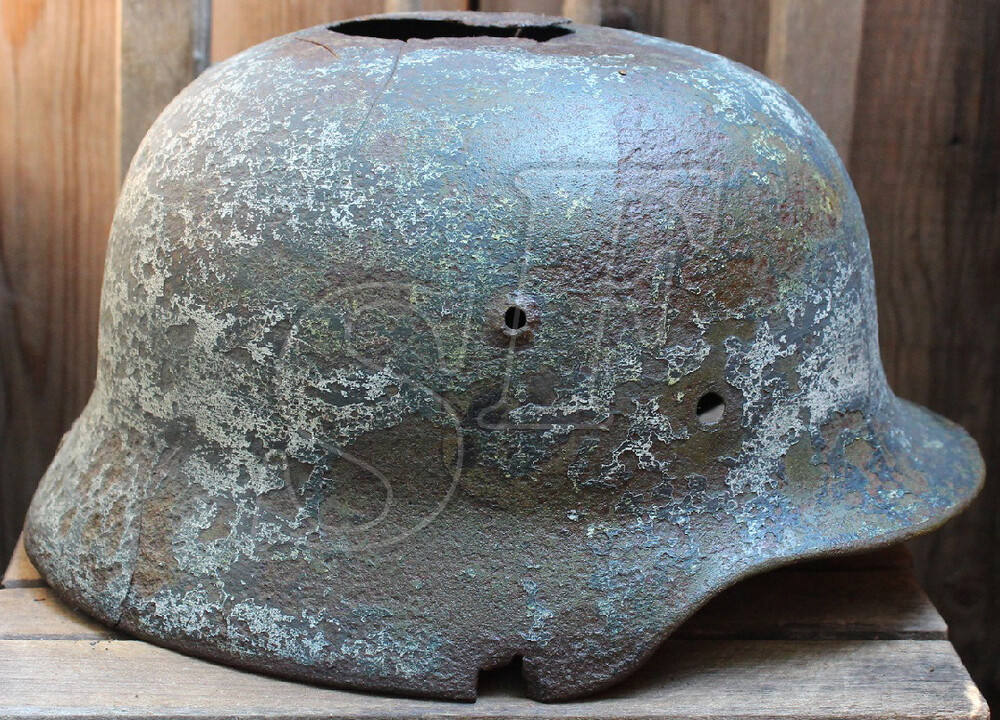 Waffen SS helmet M40 / from Novgorod