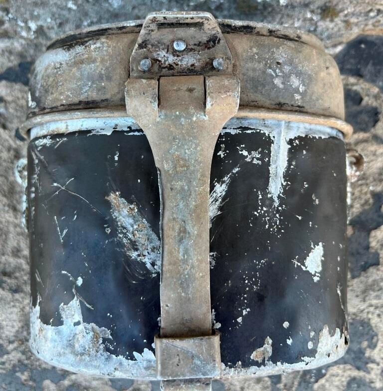 Soviet soldier's mess tin / from Leningrad
