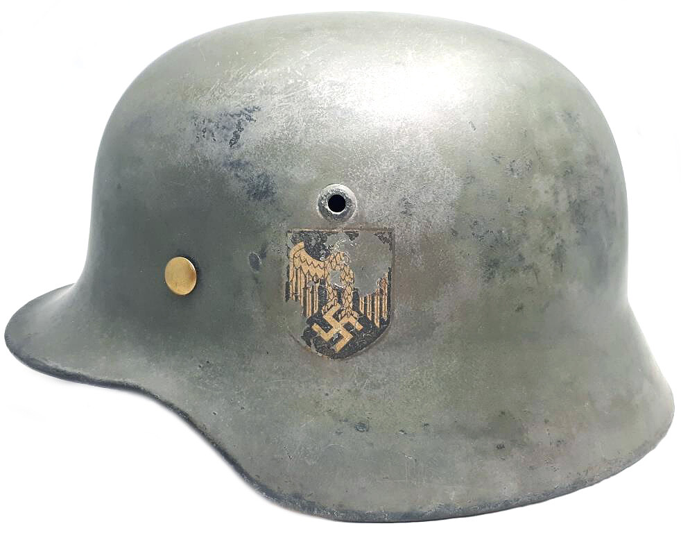 Wehrmacht helmet M35 / from Leningrad