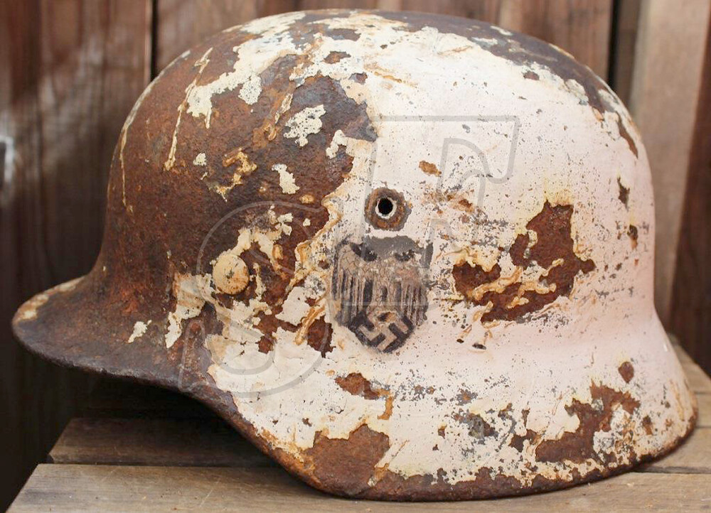 Winter camo helmet M40 / from Novgorod