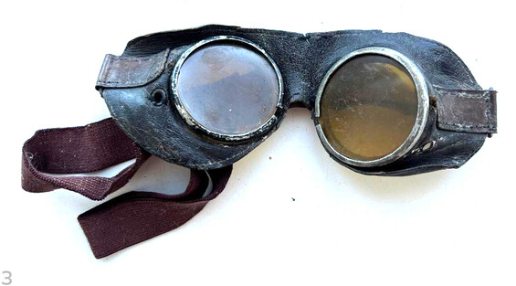 Dust glasses