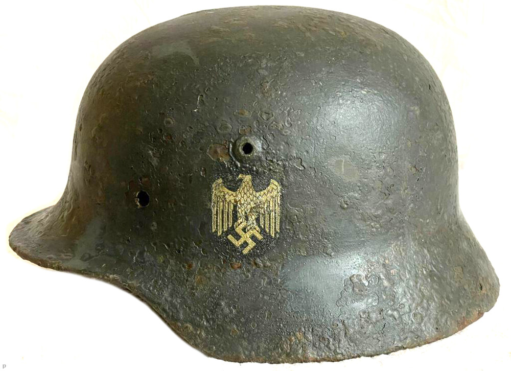 Wehrmacht helmet M35 DD / from Smolensk
