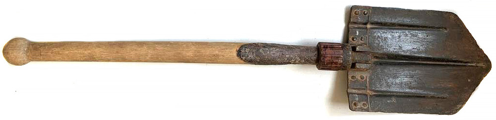 Folding German shovel