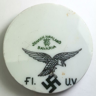 Refrigerator magnet from the dishes of the Deutsches Reich