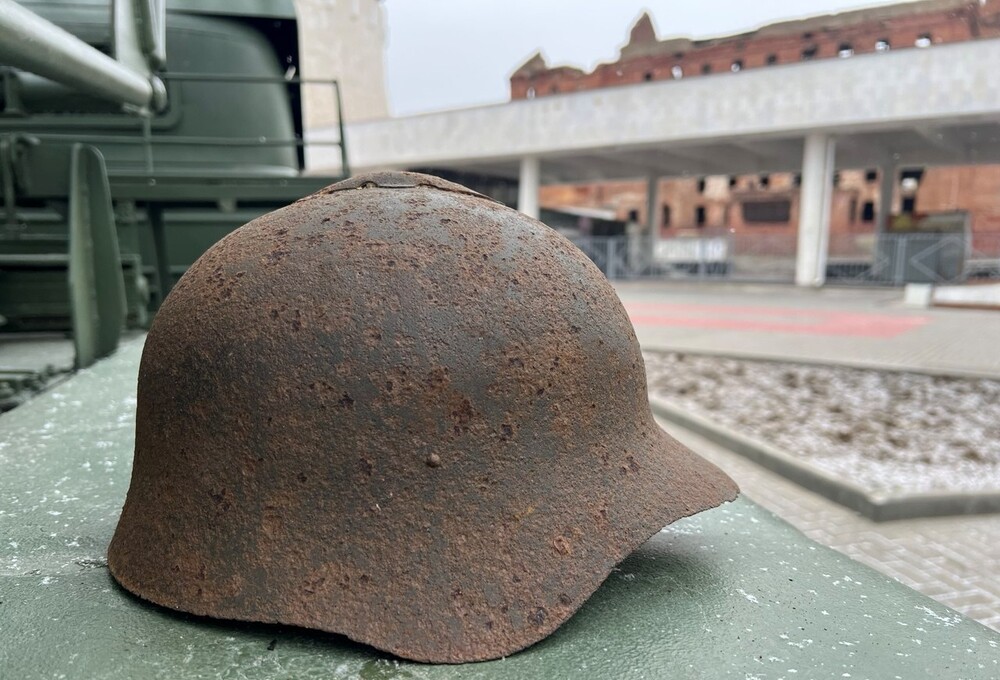 Soviet helmet SSh36 / from Stalingrad