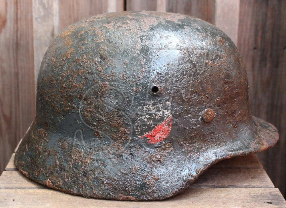 Wehrmacht helmet M35 / from Koenigsberg