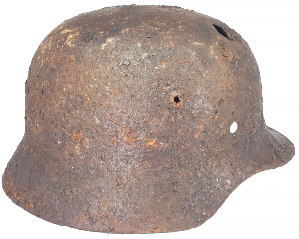 German helmet M40 / from Stalingrad