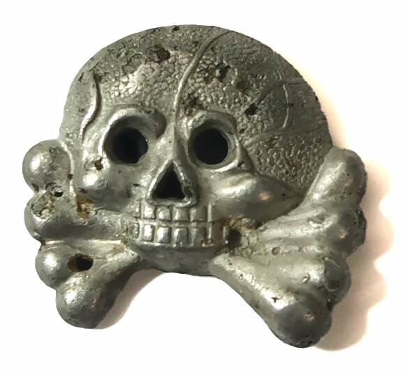 Panzer collar tab skull / from Heiligenbeil