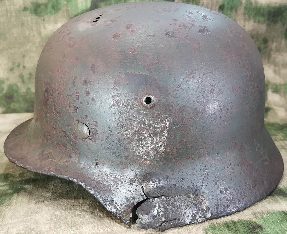 German helmet M35 / from Stalingrad