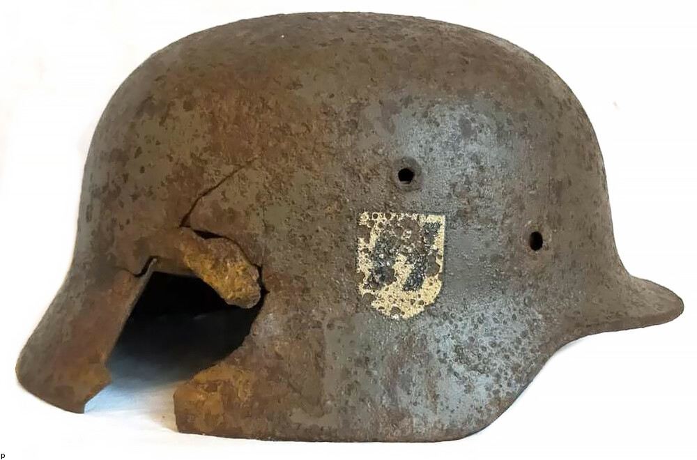 Waffen SS helmet M40 / Demyansk pocket