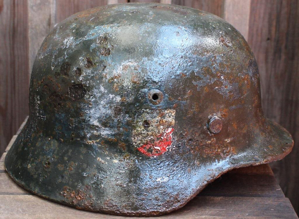 Wehrmacht helmet M35 DD / from Tver