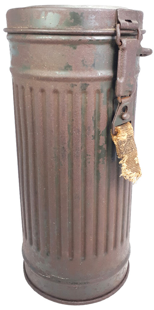 Gas mask canister / from Koenigsberg