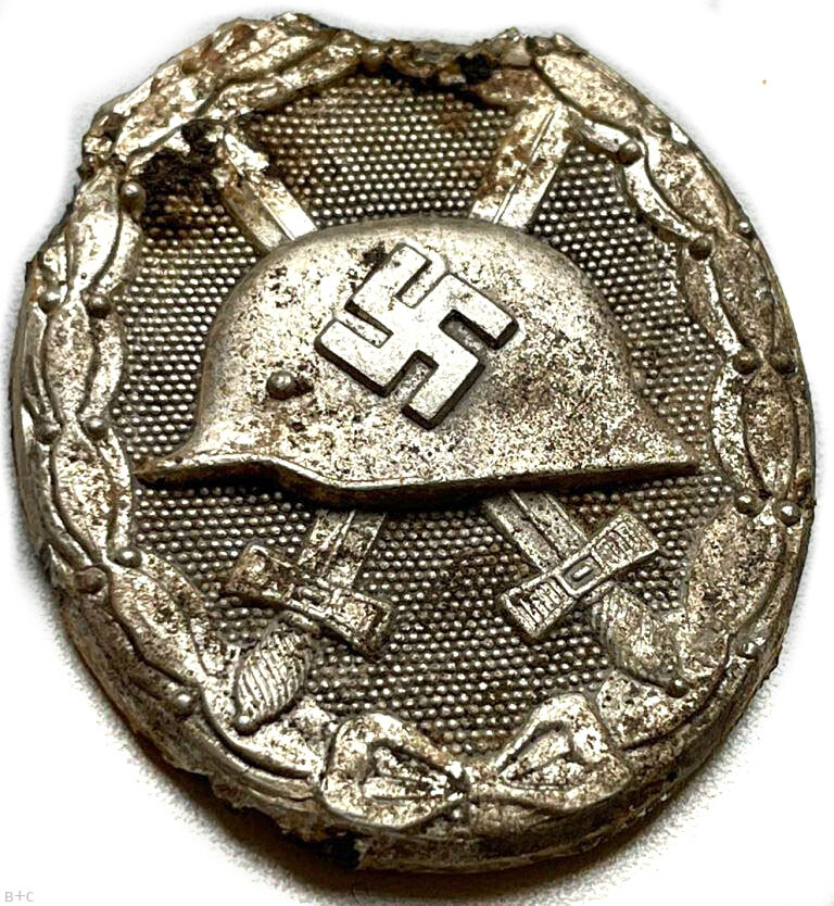 Silver Wound badge / from Stalingrad