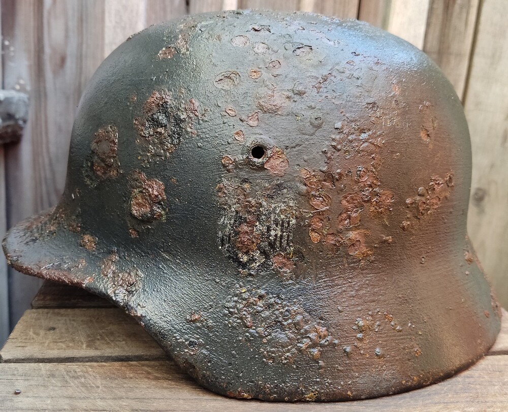 Wehrmacht helmet M35 / from Smolensk