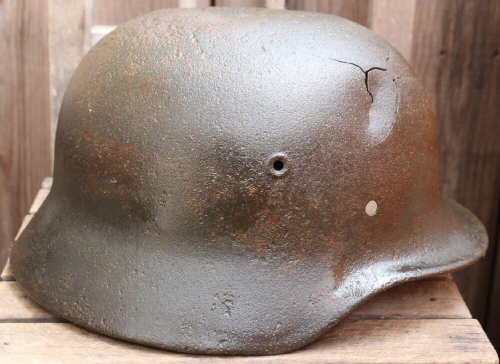 German helmet M40 / from Stalingrad