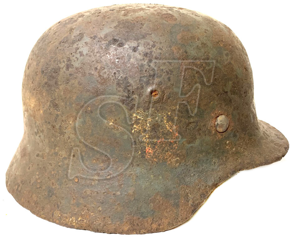 German helmet M35 / from Stalingrad