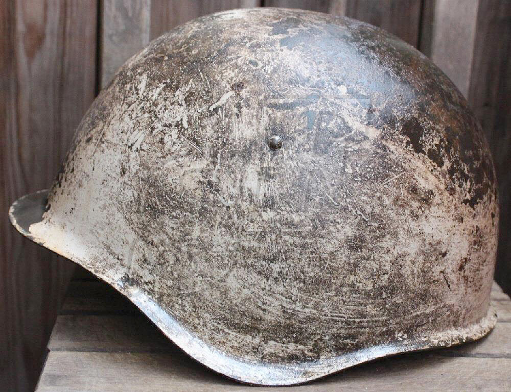 Winter camo Soviet helmet SSh39 / from Karelia