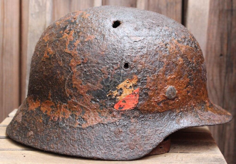 Helmet M35 Luftwaffe / from Leningrad