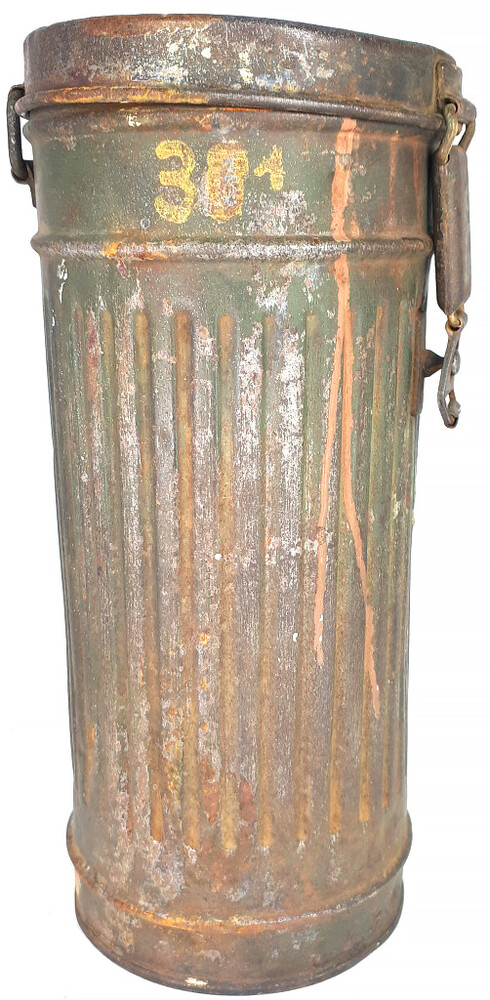 Gasmask canister / from Belarus