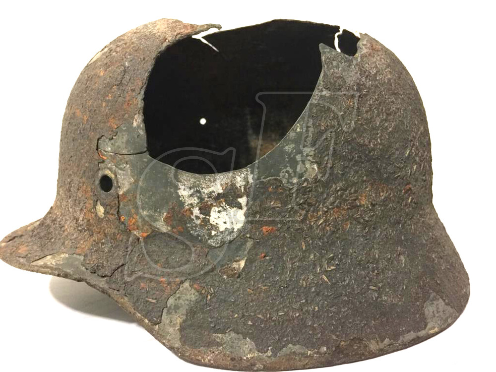 German helmet М35 from Veliky Novgorod