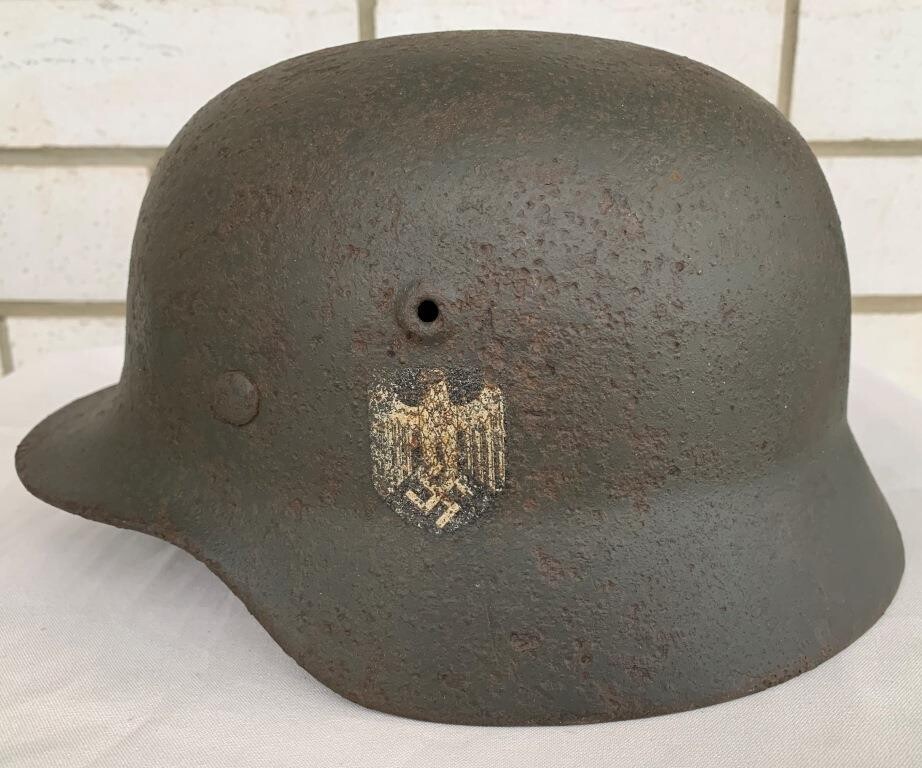Wehrmacht helmet M40 / from Sevastopol