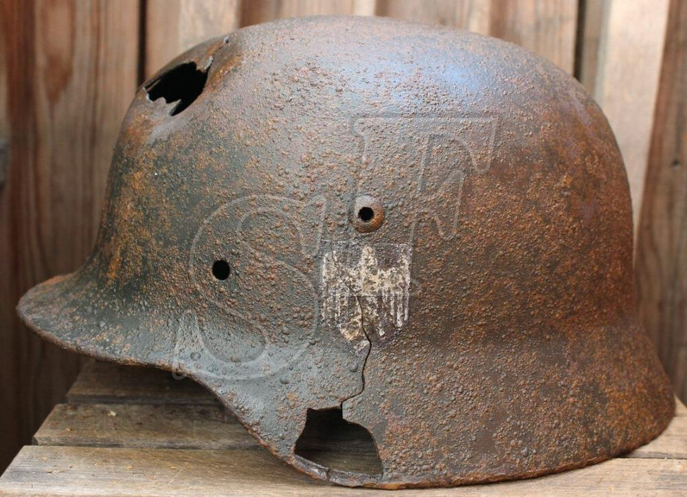 Wehrmacht helmet M35 / from Orel