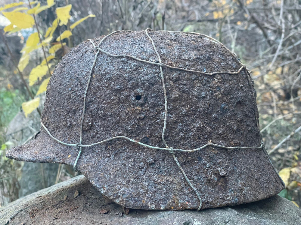 German helmet M40 / from Konigsberg