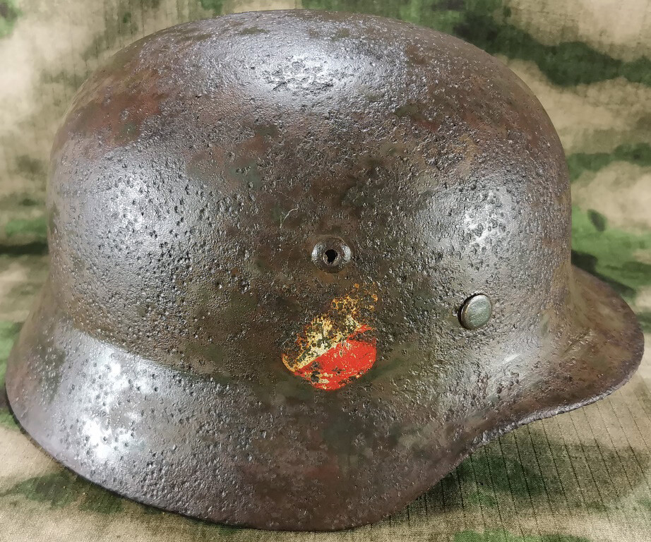 Wehrmacht helmet M35 DD / from Novgorod