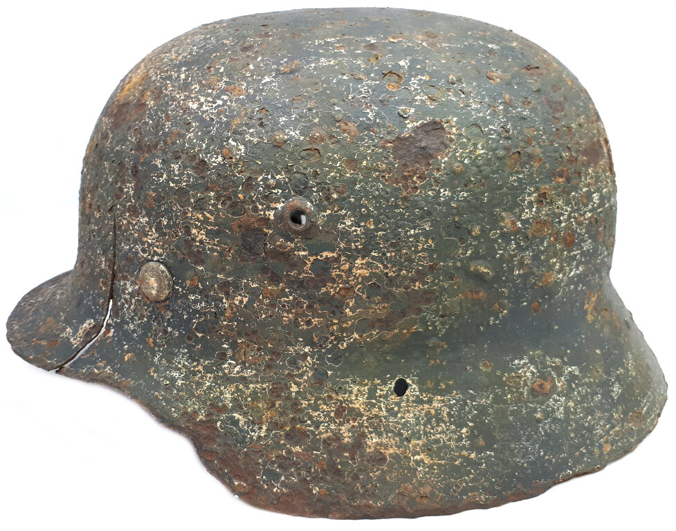 German helmet M40 / from Stalingrad