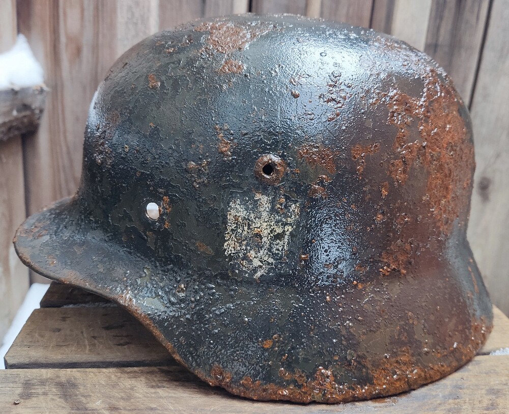 Wehrmacht helmet M35 DD / from Smolensk