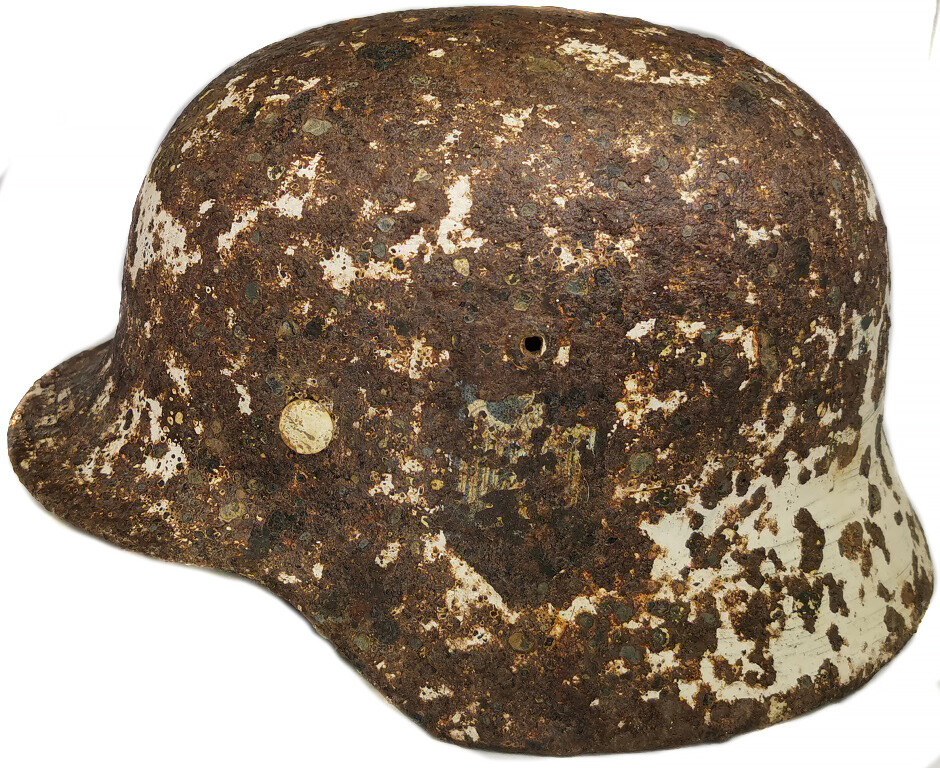 Winter camo Wehrmacht helmet M35 / from Stalingrad