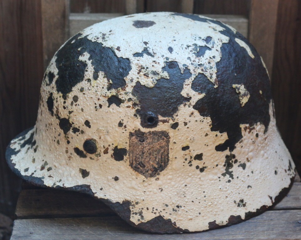 Winter camo Wehrmacht helmet M35 / from Kalinin