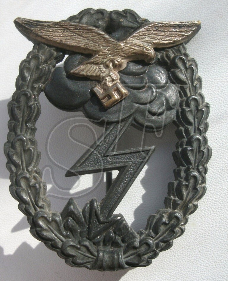 Badge “For ground combat of the Luftwaffe”