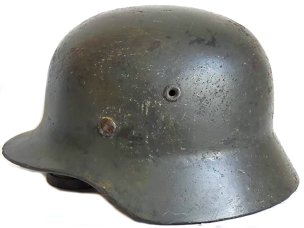 German helmet M40 / from Leningrad