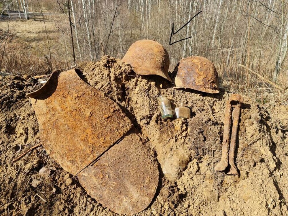 Soviet helmet SSh36 / from Leningrad