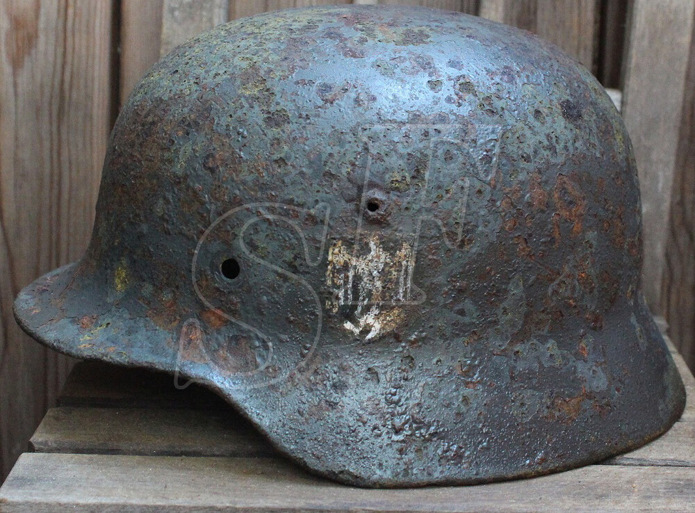 Wehrmacht helmet M35 / from Smolensk