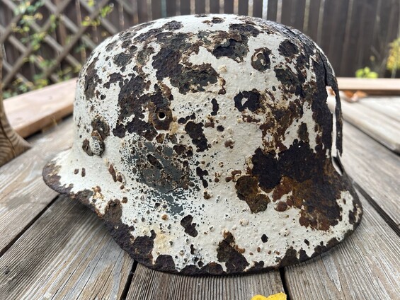 Winter camo German helmet M35 / from Leningrad