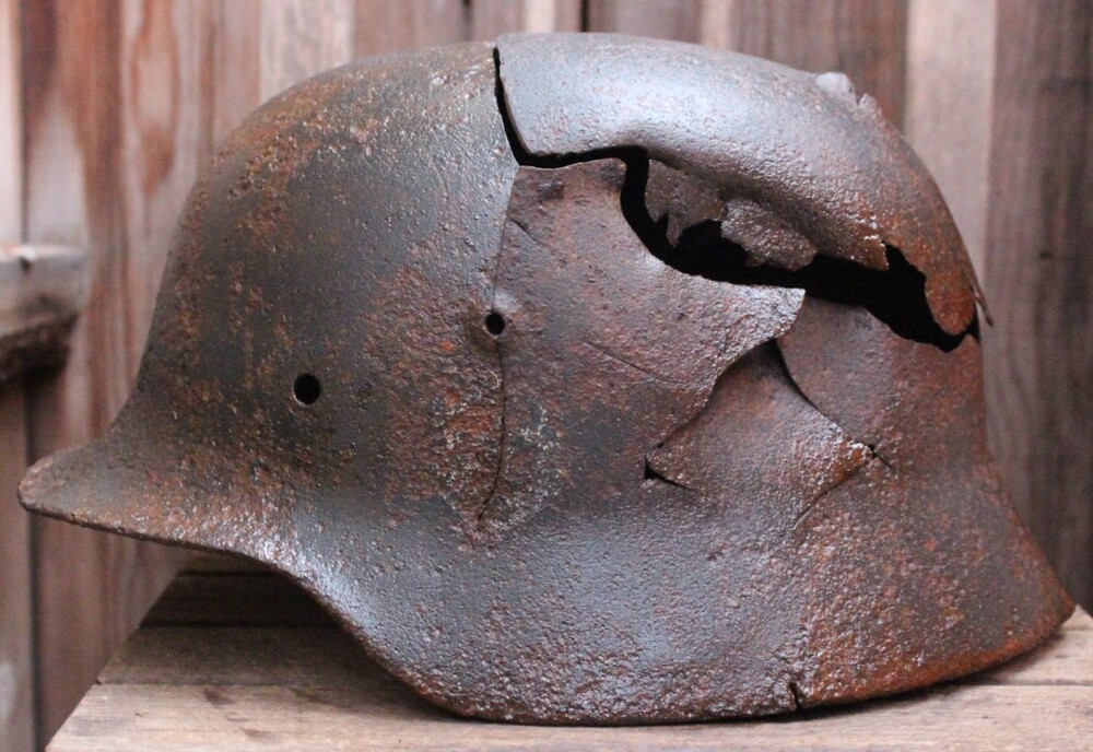 German helmet M40 / from Leningrad