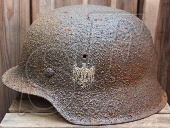 Wehrmacht helmet M42 / from Leningrad