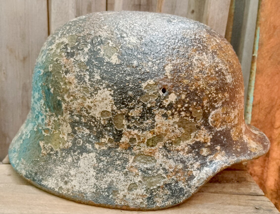 Winter camo German helmet M40 / from Leningrad