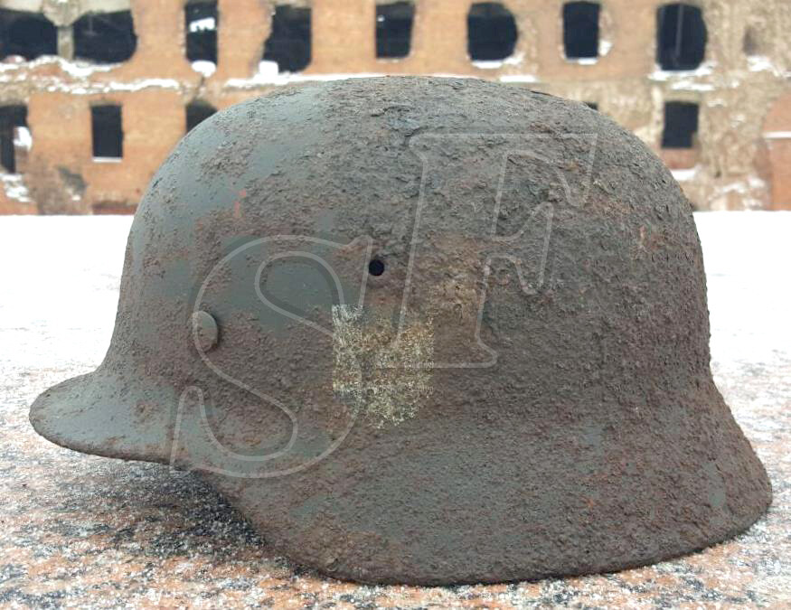 German helmet M40 / from Stalingrad