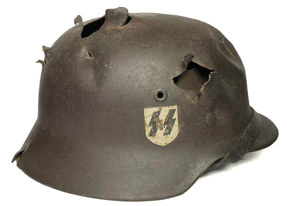 Waffen SS helmet M40 / from Karelia
