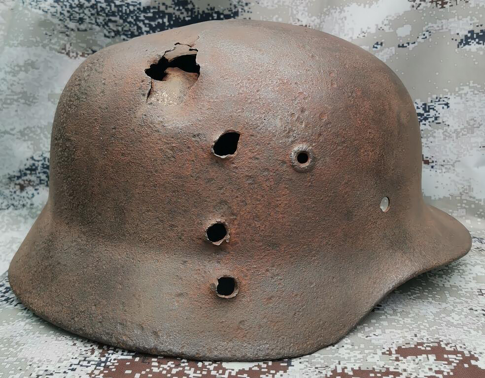 German helmet M40 / from Leningrad